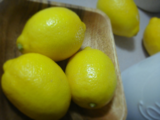 Fresh juicy lemons - Always a favourite!!!